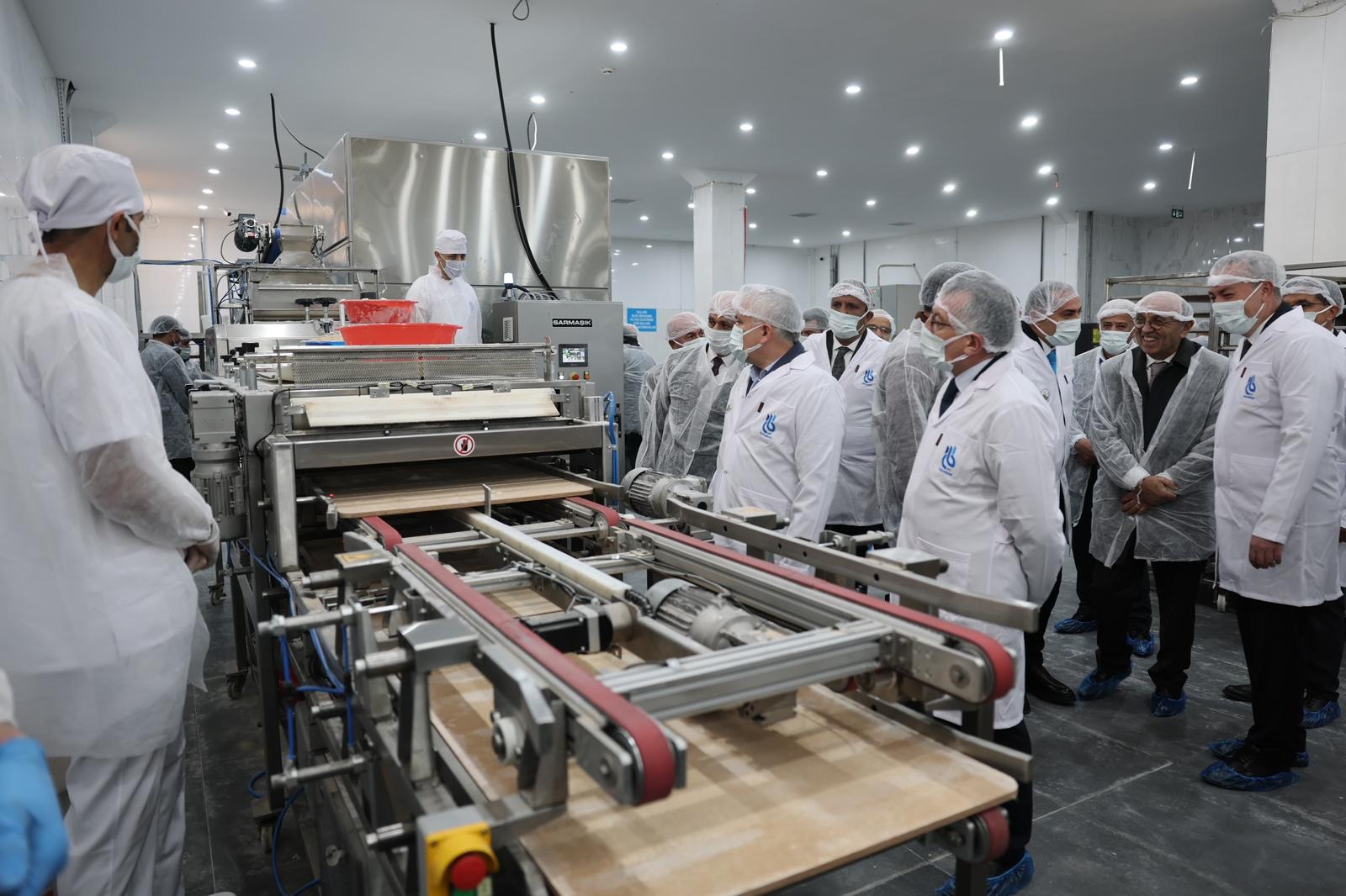 Sivas'ta Günde 192 Bin Ekmek Üretecek Dev Tesis Hizmete Girdi