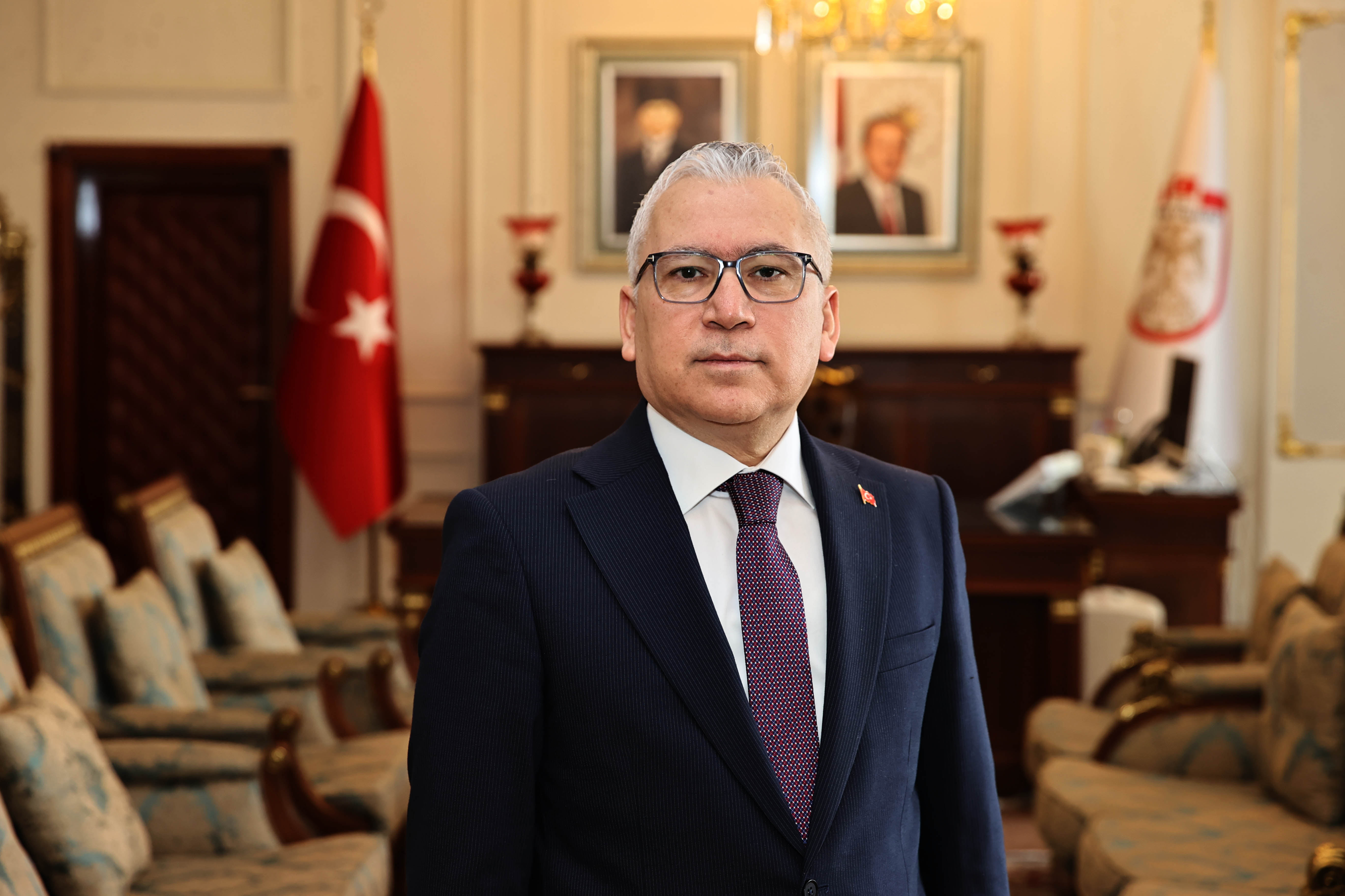 "Geleceğe emin adımlarla  yürüyeceğiz"