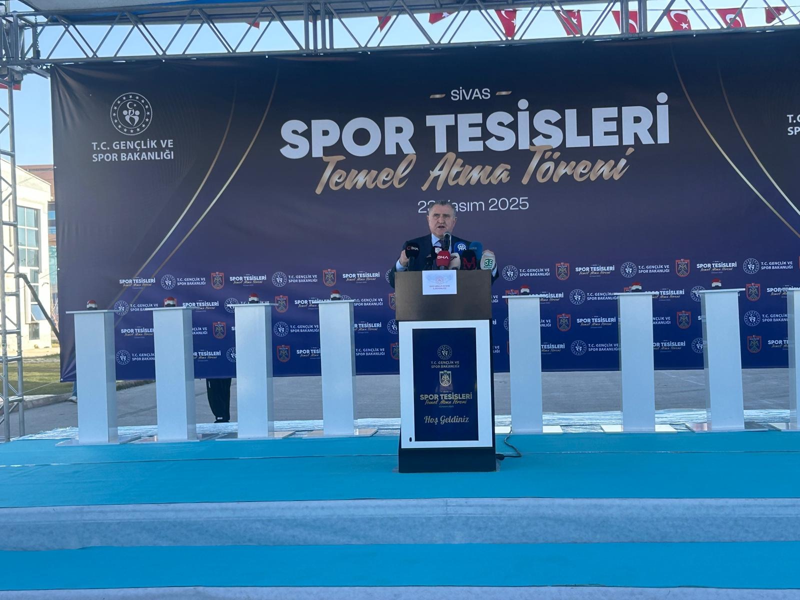 Osman Aşkın Bak Sivas'tan konuştu: "Türkiye spor devrimi yaşıyor"