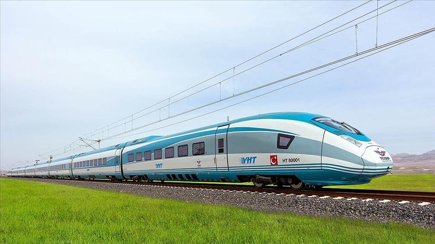 Aile yılında 934 bin kişiye indirimli ulaşım