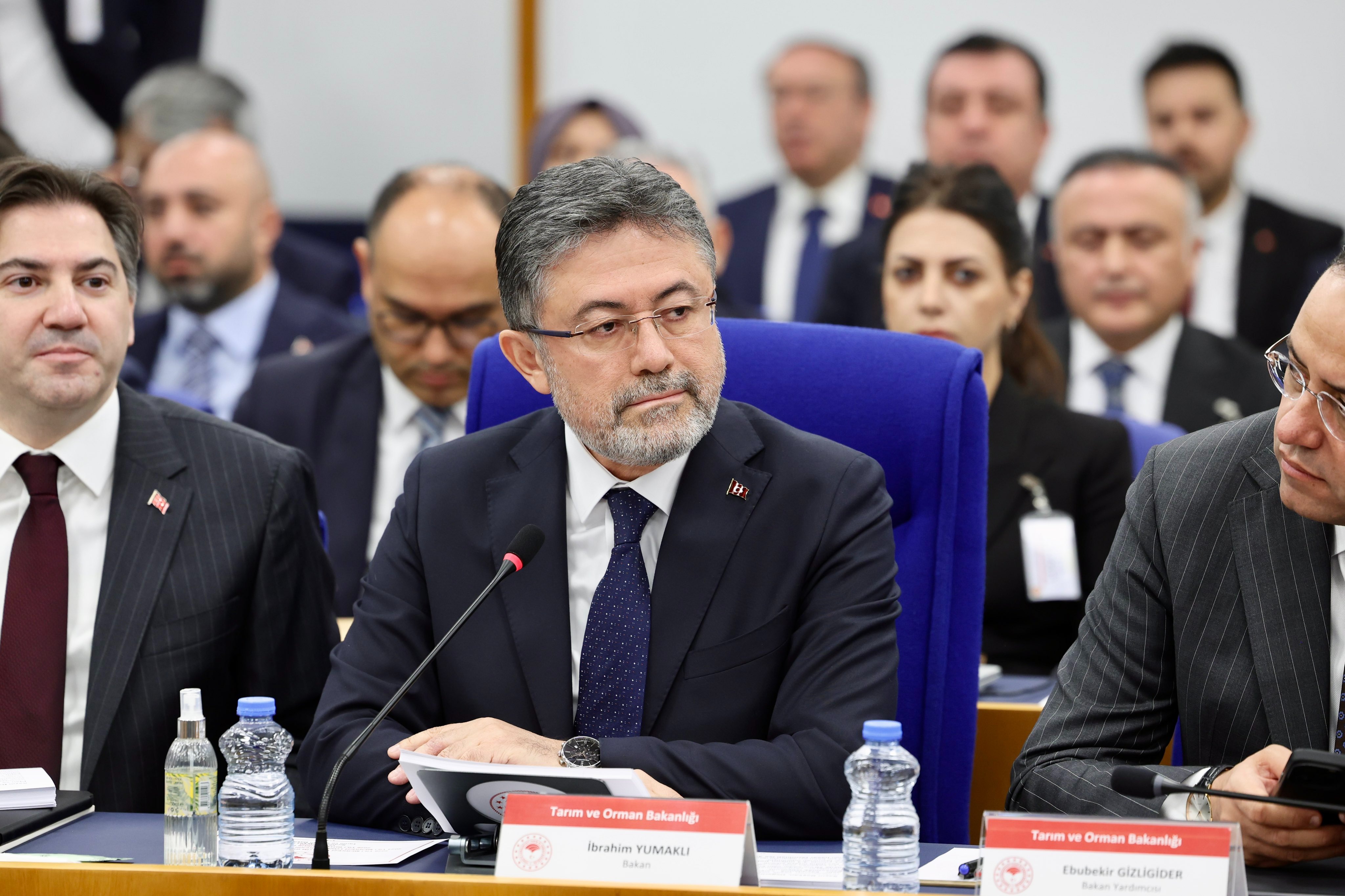 Ticarette net ihracatçıyız