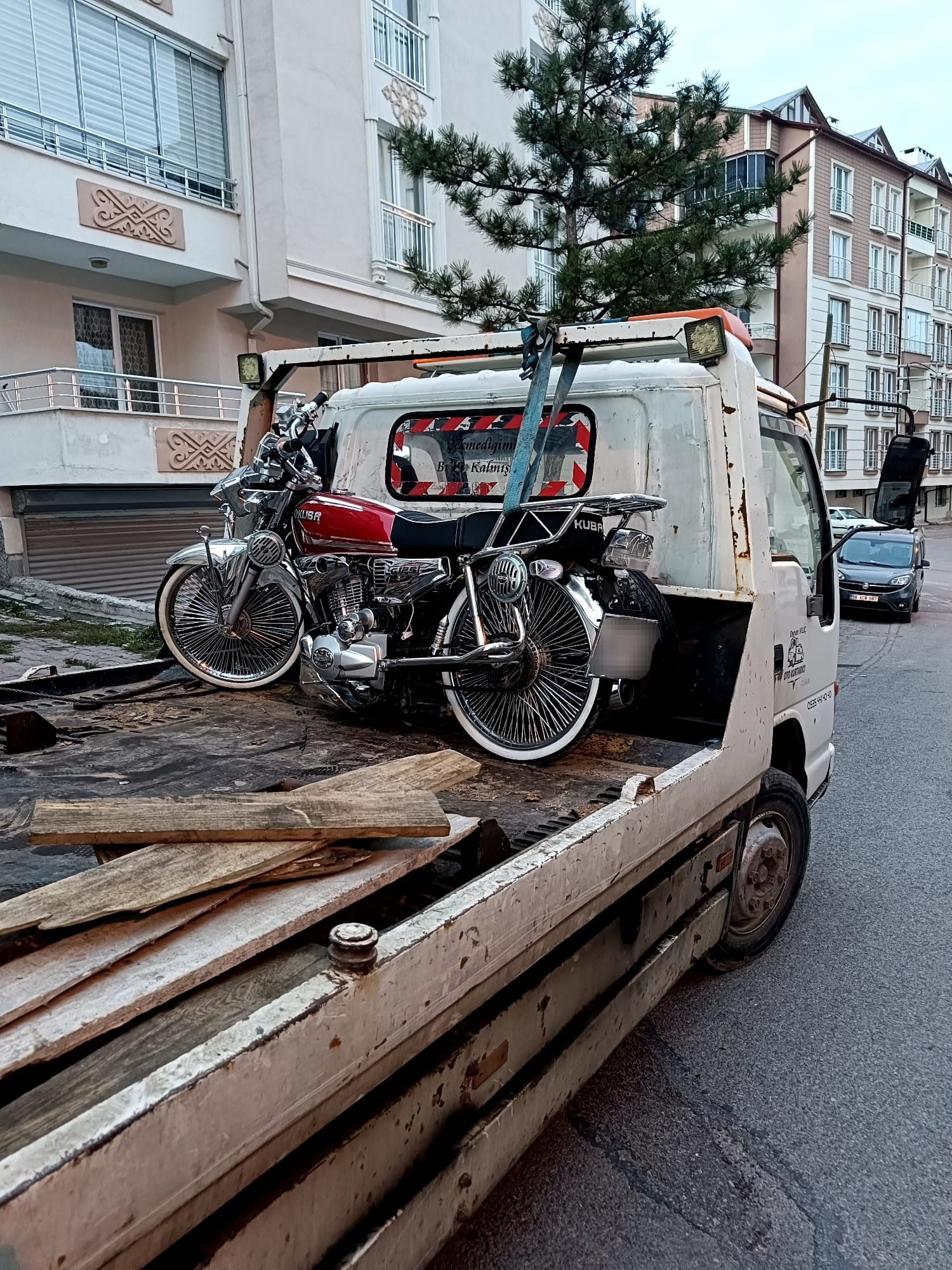 Sivas'ta ehliyetsiz drift cezasız kalmadı!