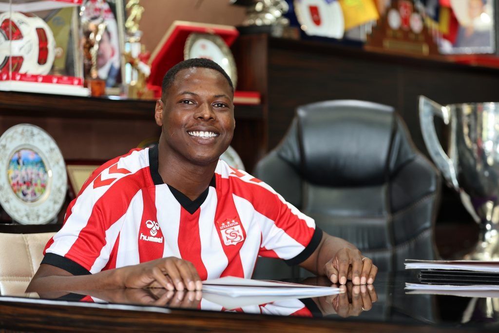 Son dakika: Luan Campos Sivasspor'u terk etti!