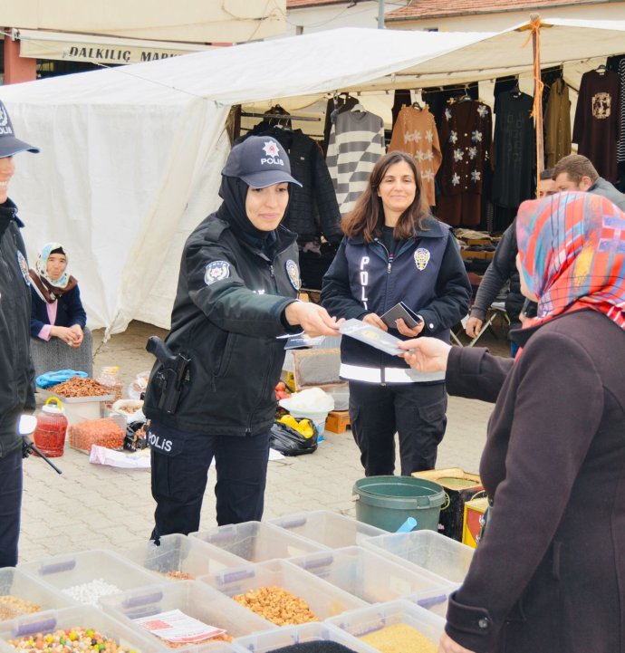 Sivas'ta 102 Vatandaşa KADES Eğitimi Verildi