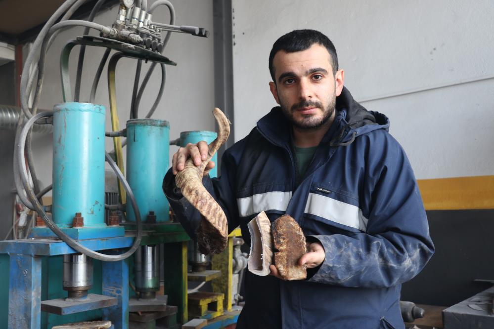 Dünyaca Ünlü Sivas Bıçağı 100 Yıl Sonra Modern Teknolojiyle Güçlendi
