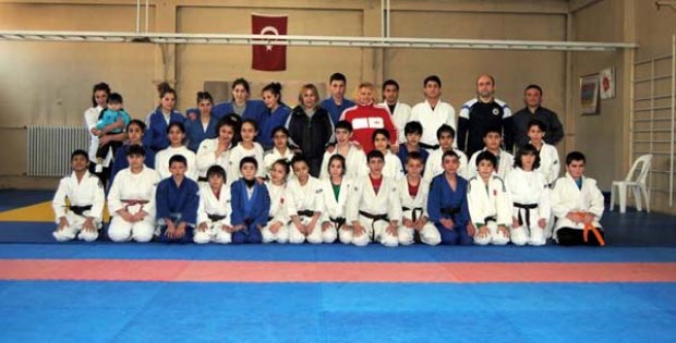  Judo´da üzüldük