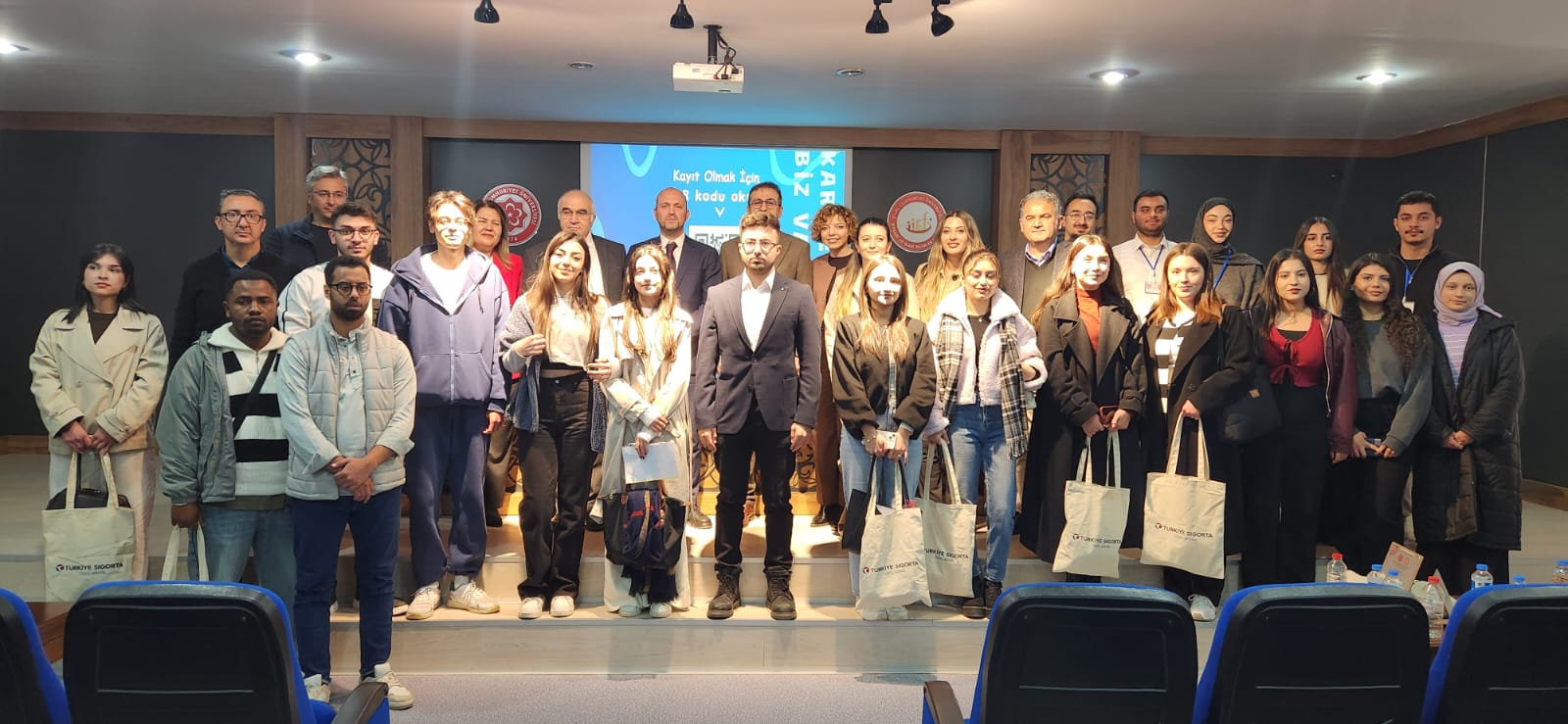 Öğrenciler kariyer  fırsatlarıyla buluştu