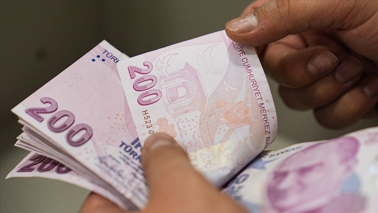 Asgari ücret ne kadar olacak? Uzmanı açıkladı