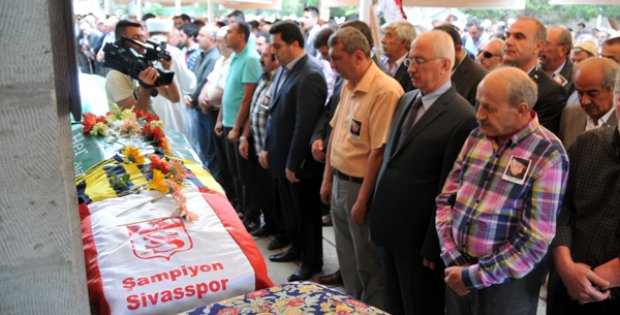 SON YOLCULUĞUNA UĞURLANDI