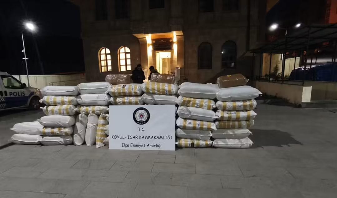 Sivas'ta 1,15 ton kıyılmış tütün ele geçirildi