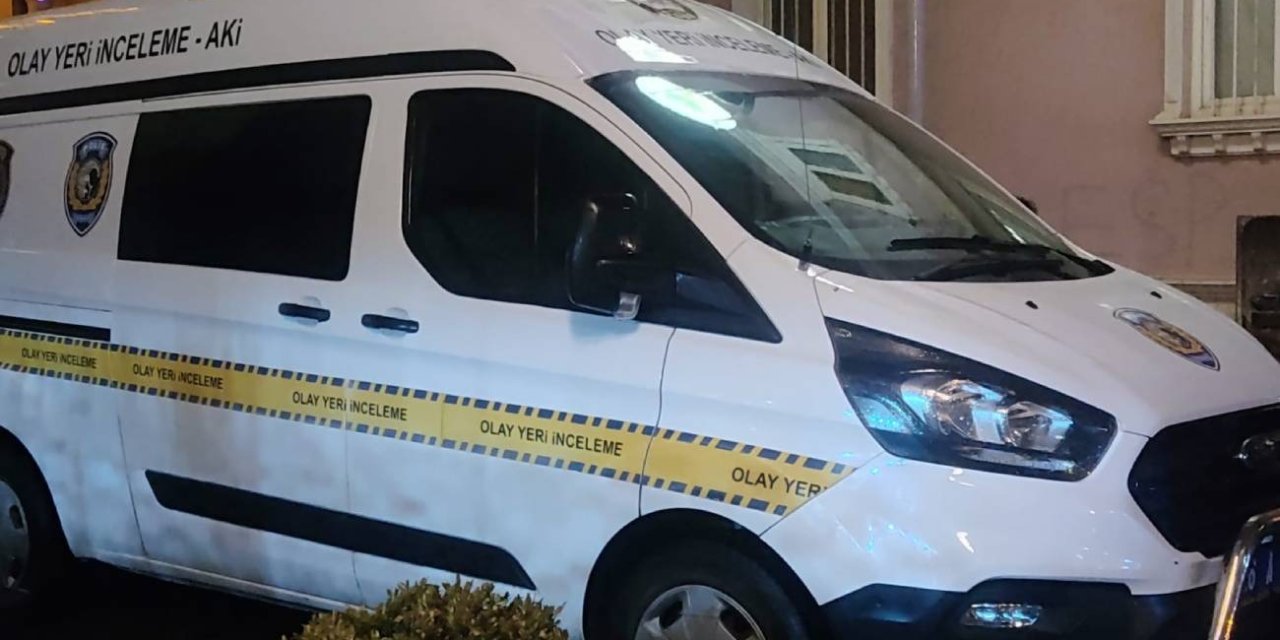 Genç kadın arkadaşının evinde ölü bulundu