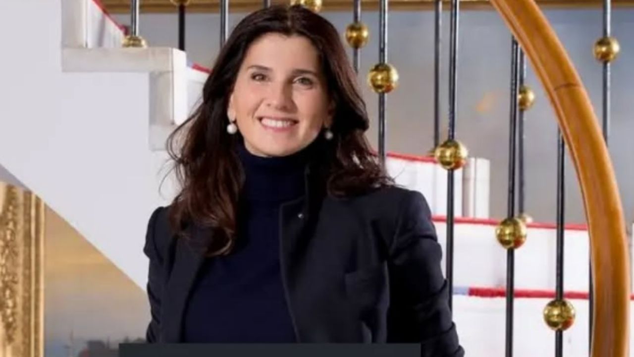 Oya Ünlü Kızıl kimdir nereli ve babası? Oya Ünlü Kızıl'ın eşi kim ne iş yapar?