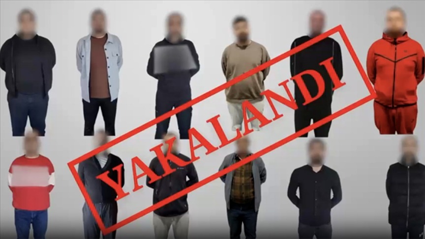 Kırmızı bültenle aranan 12 suçlu Türkiye'ye getirildi