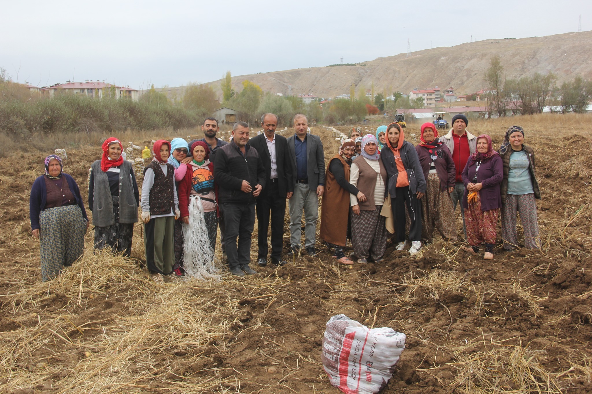 Sivas'ın toprağı firmaların değil, çiftçimizin olmalı