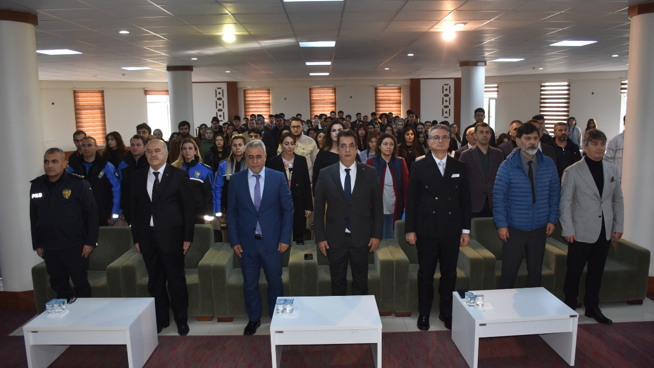 SCÜ iletişim fakültesi’nde ‘Atölye İletişim’ eğitime başladı