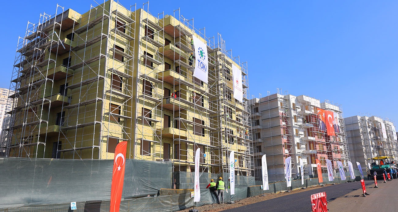 Deprem bölgeleri ayağa kalkıyor