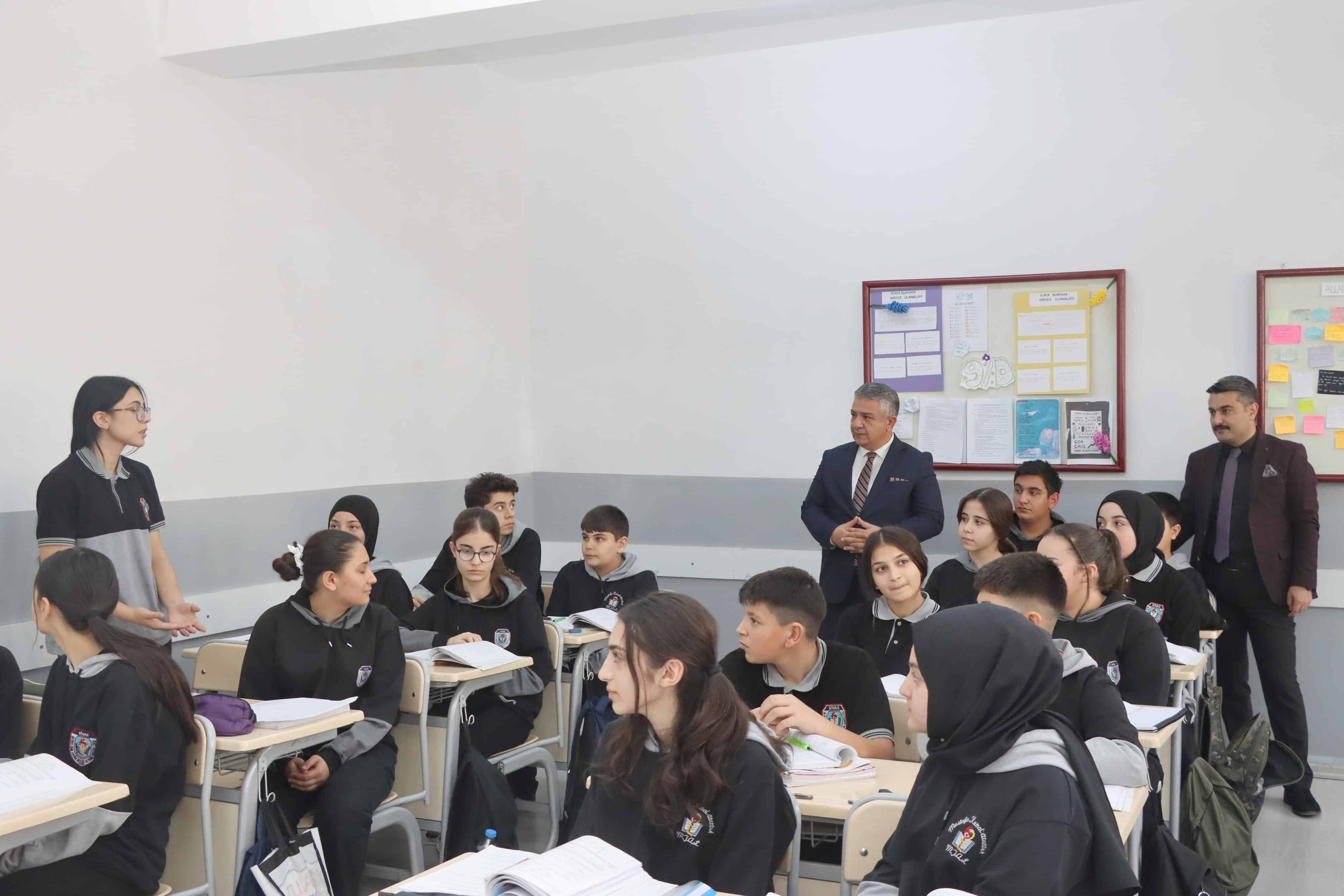 Erdoğan, öğrenci ve öğretmenlerle buluştu