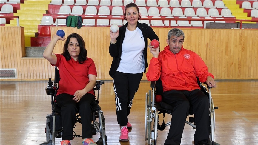 Sivaslı sporcular Türkiye’den dünya şampiyonluğuna koşuyor
