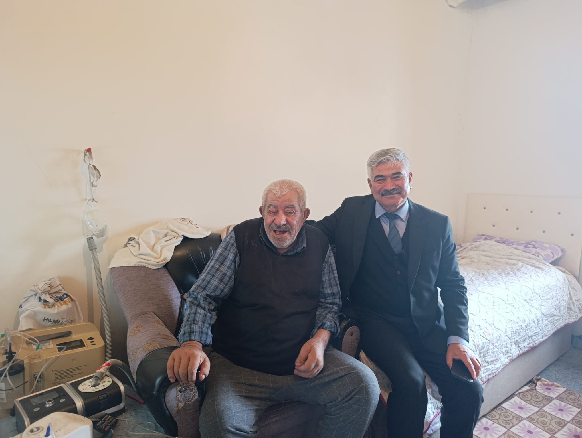 Ulaş Belediye Başkanı İlbey'den engelli ve yaşlılara ziyaret