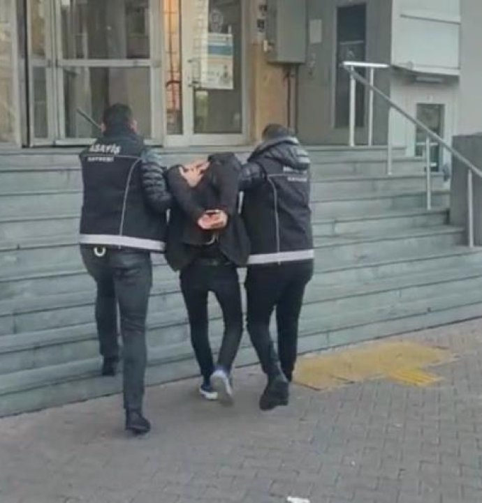 15 İlde 20 Kez Aranan Şahıs Yakalandı