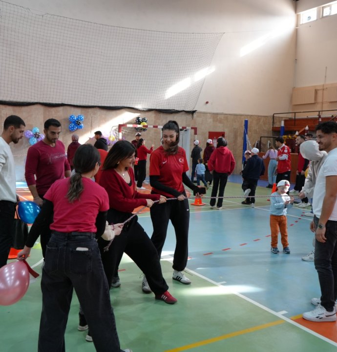 Doyasıya eğlendiler