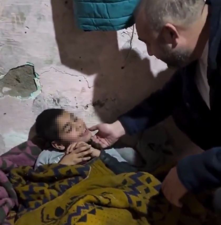 Kümesten kurtarılan Suriyeli 3 kardeşe psikolojik destek