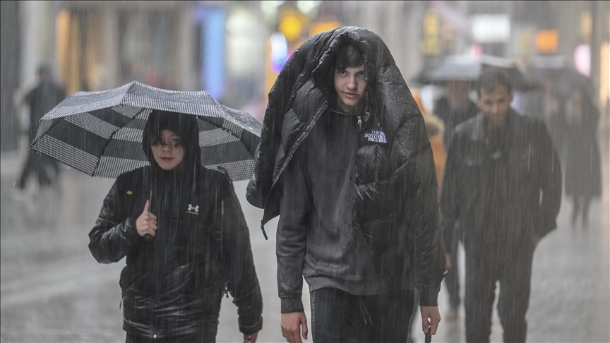 Meteorolojiden yağmur, kar, fırtına ve sağanak uyarısı