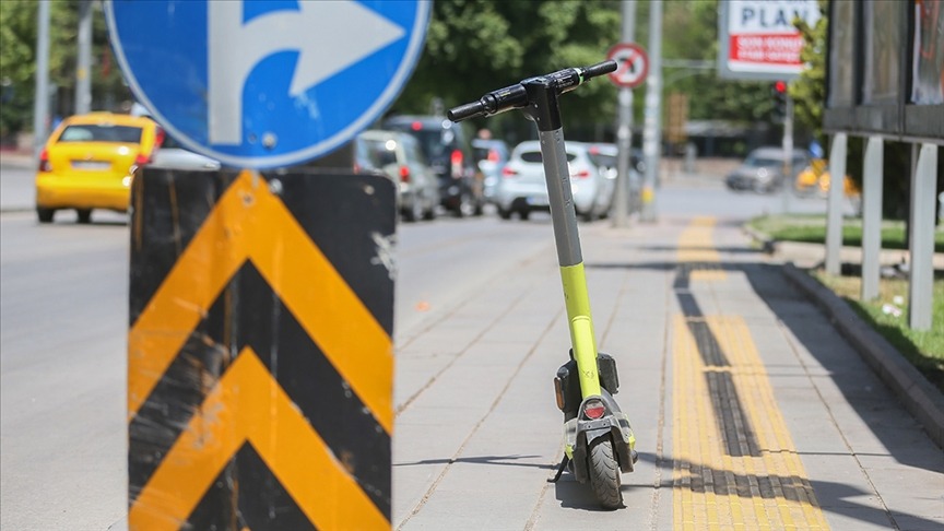 Elektrikli skuterlara plaka mı geliyor?