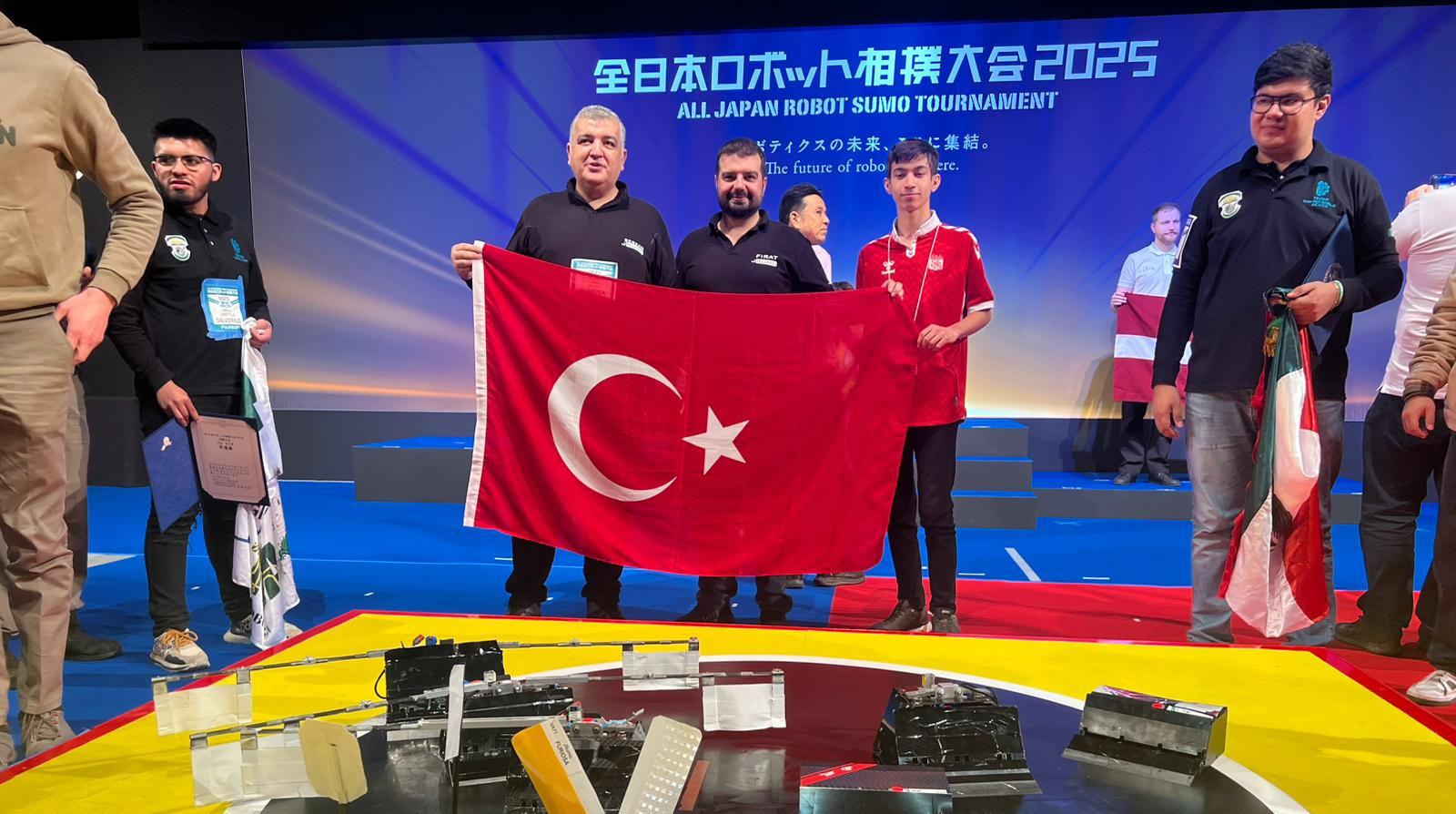 Sivaslı robot takımı Japonya’da dünya şampiyonu oldu