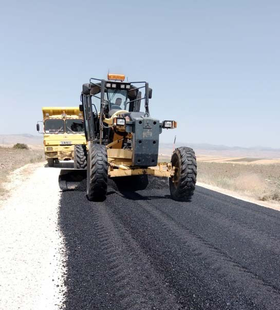 Sivas İl Özel İdaresi, Hafik’te 76 kilometrelik yol çalışmasını bitirdi