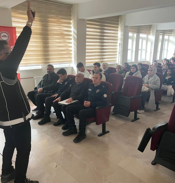 Kangal’da bağımlılıkla mücadele konferansı