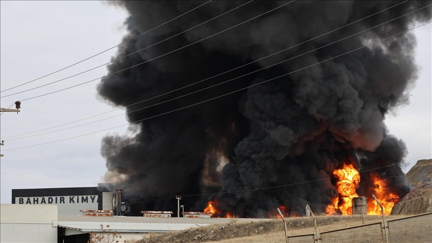 OSB'de fabrikada yangın