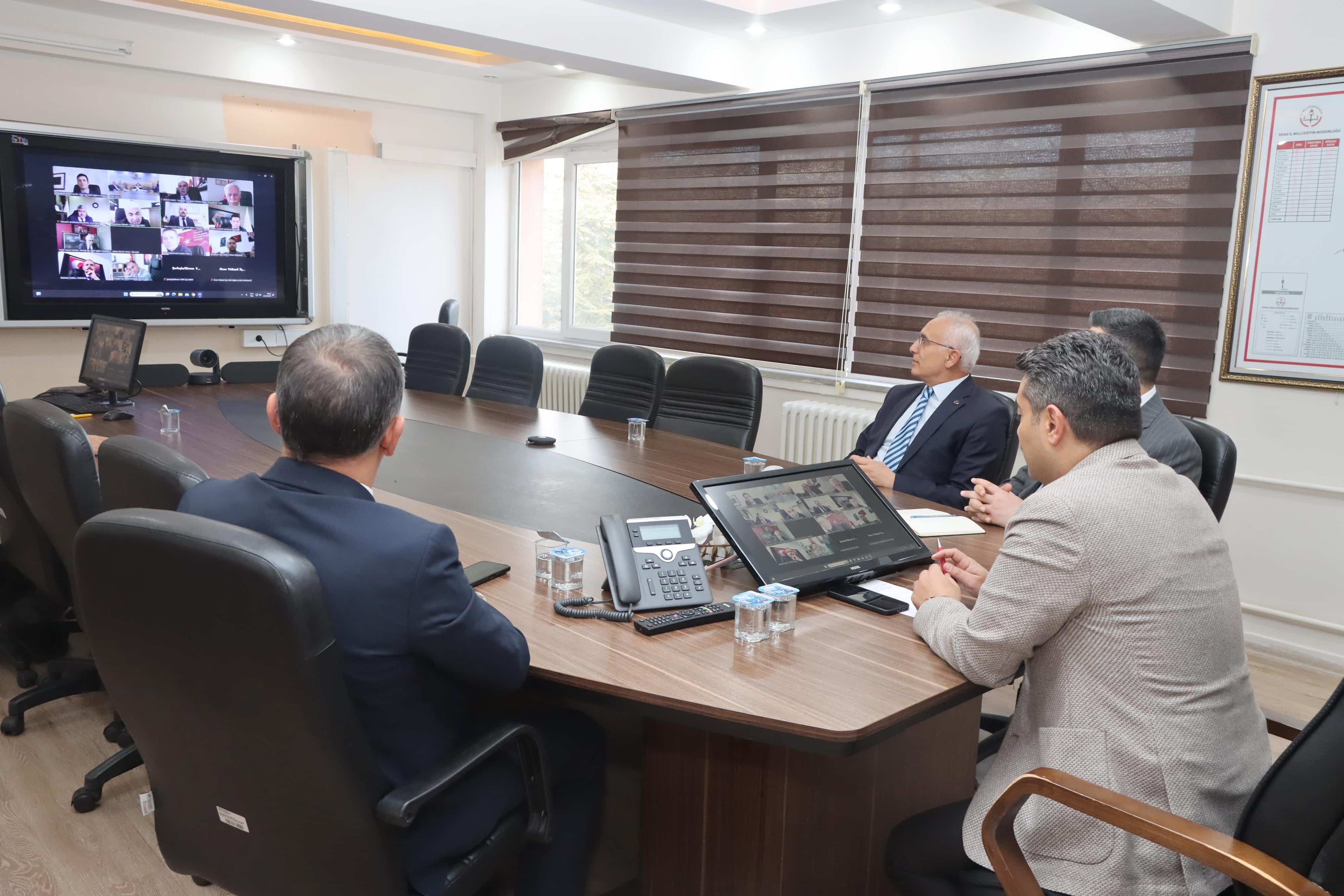 Sivas’ta eğitim değerlendirme toplantısı gerçekleştirildi