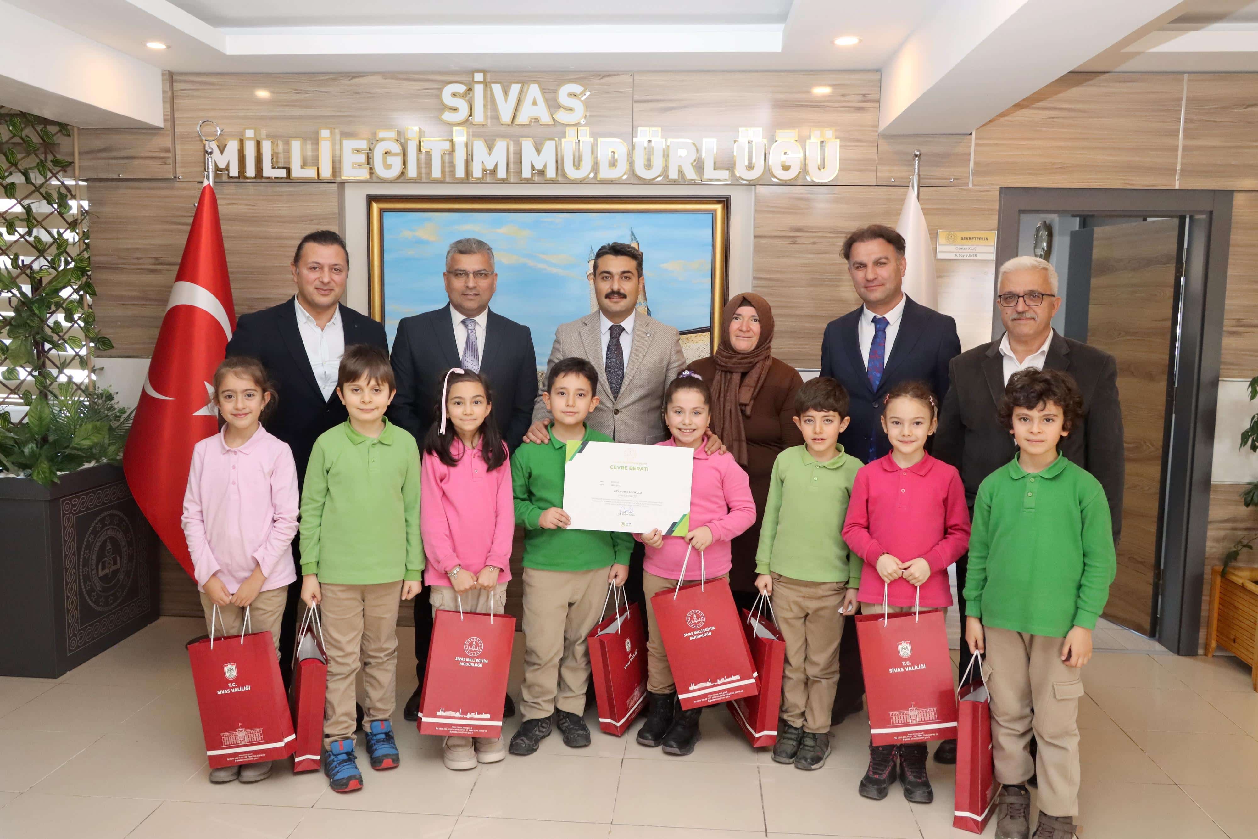 Kızılırmak İlkokulu’na “Çevre Beratı” onuru