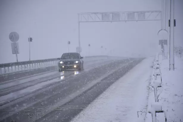 Sivas’ta hava sıcaklığı düştü, yüksek kesimler beyaza büründü
