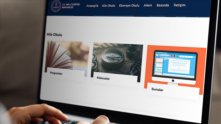 "Aile Okulu"ndan 150 bini aşkın veli yararlandı