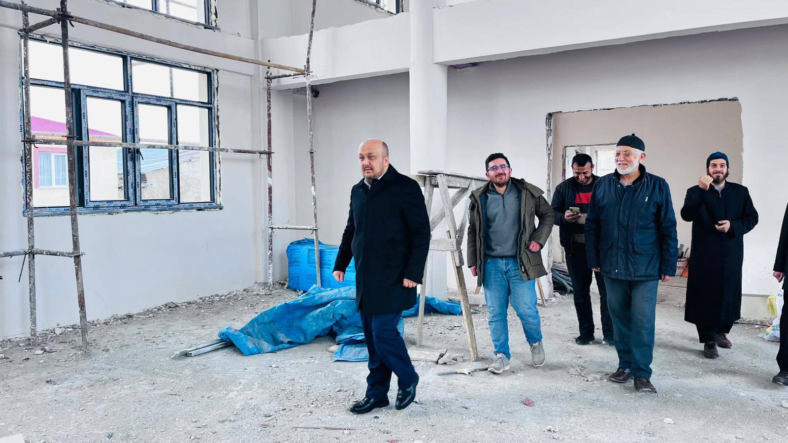 Cami inşaatında çalışmalar devam ediyor