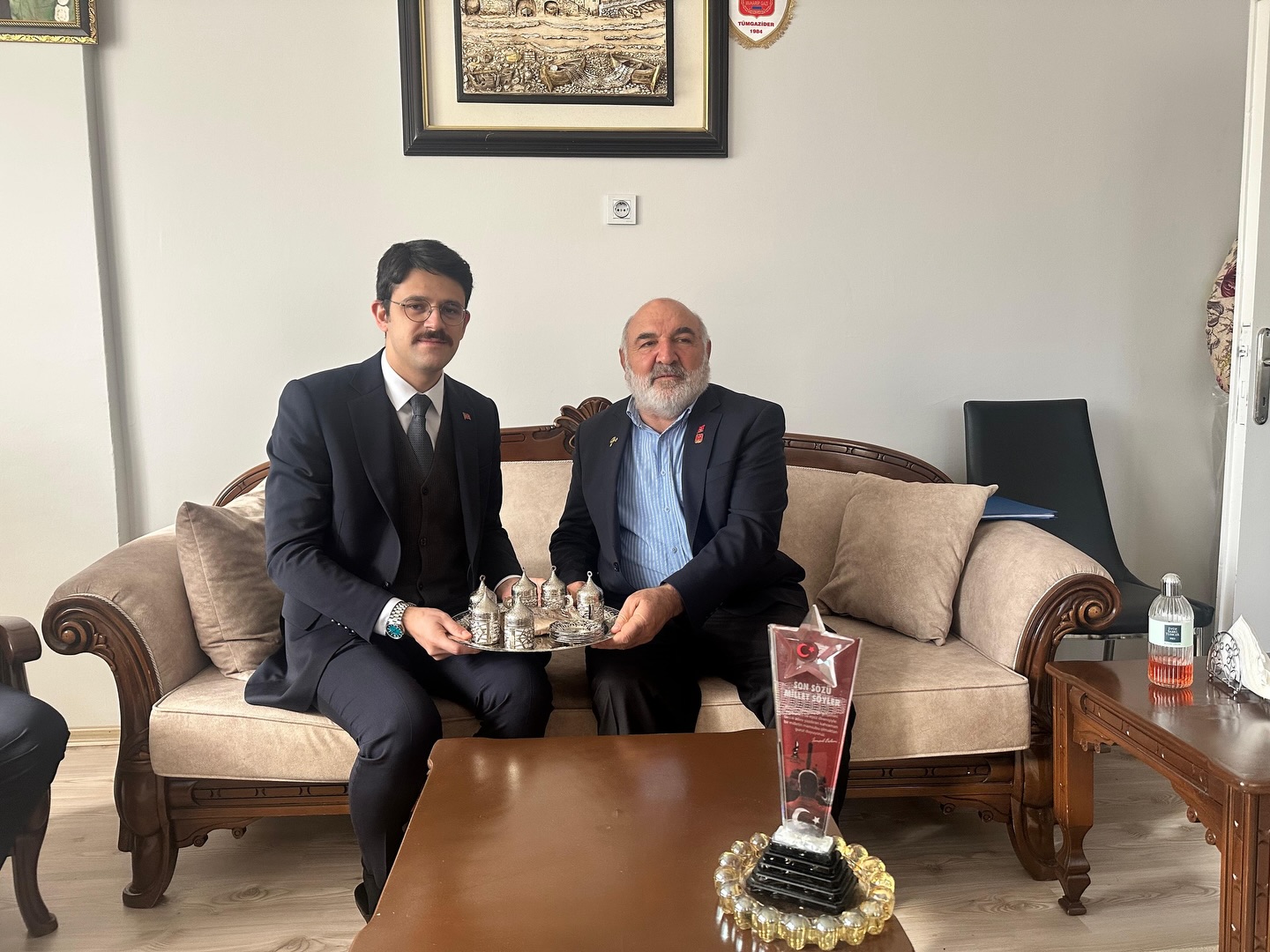 Ulaş Kaymakamı Eskimez, şehit yakınlarını ziyaret etti