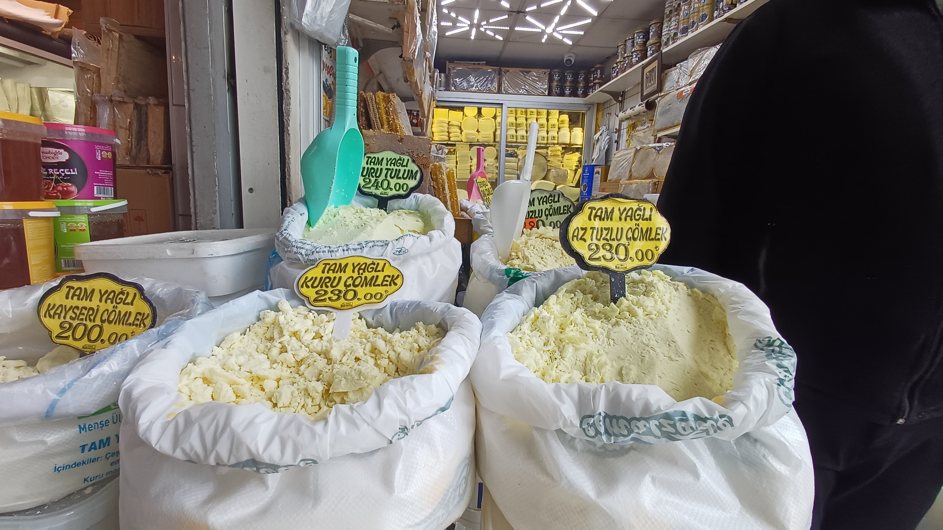 Kaliteli peynir kokusundan anlaşılır