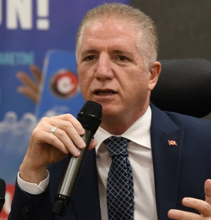 İstanbul Valiliğinden cami çevrelerinde şans oyunu satışına yasak