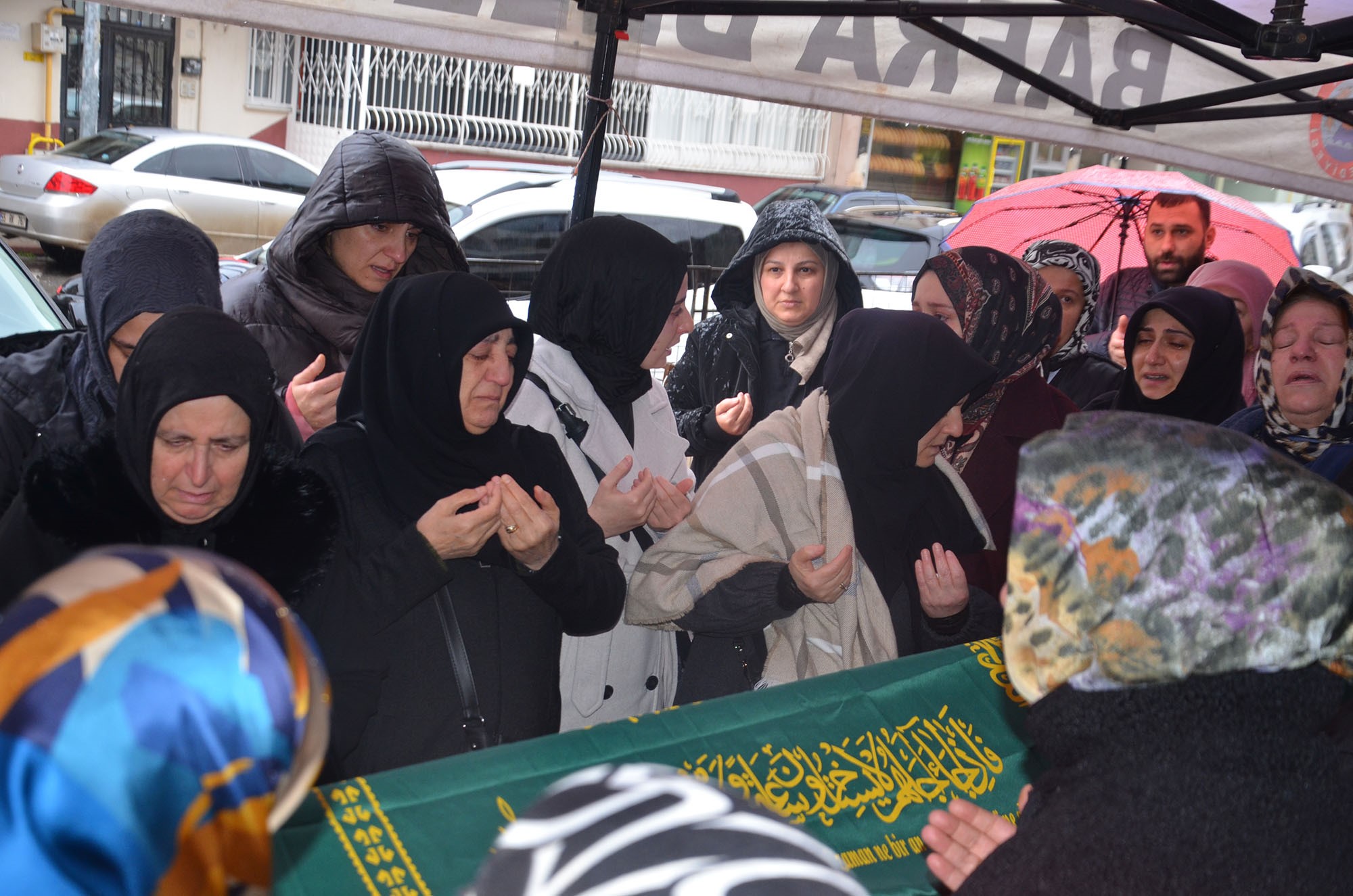 Sivas'ta göçük altında can vermişti, son yolculuğuna uğurlandı