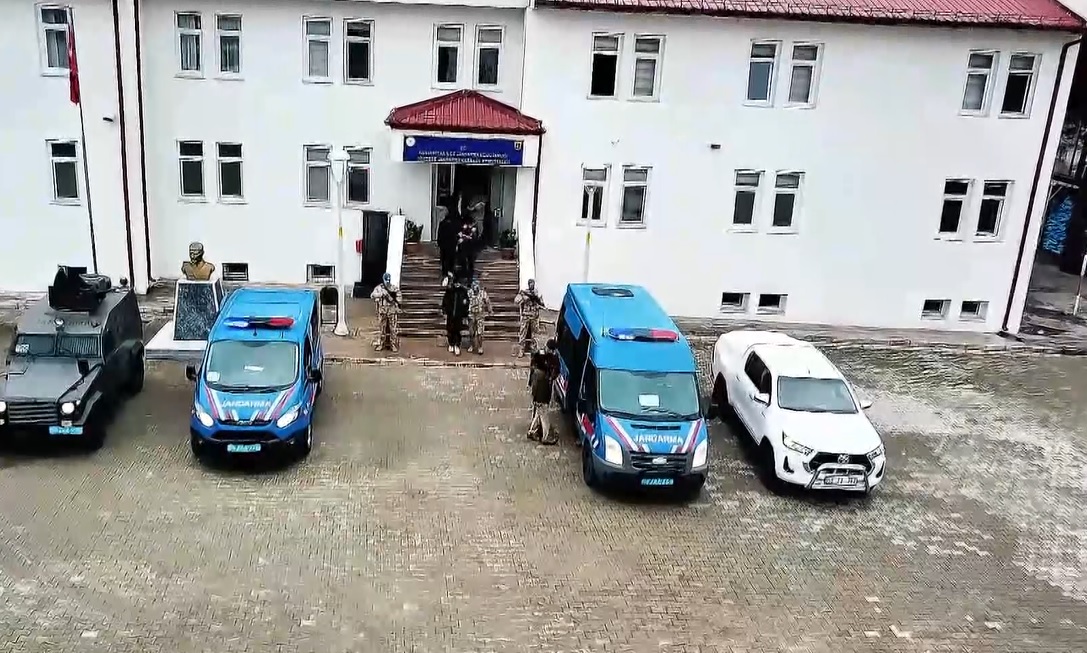 Sivas'ta 10 düzensiz göçmen yakalandı