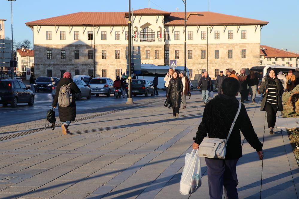 Gençler evlilikten uzaklaşıyor, 1+1 evler çoğalıyor