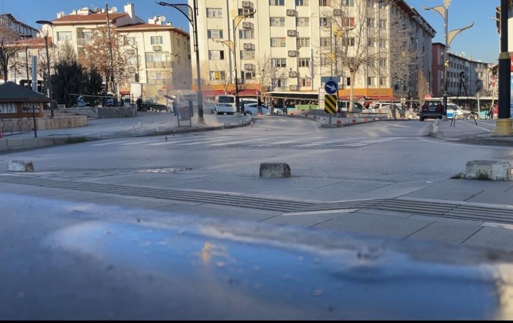 Sivas'ta ayakkabı kutusu emniyeti harekete geçirdi!