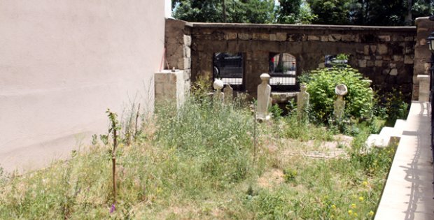 Yılancık Evliyası Sahipsiz Kaldı