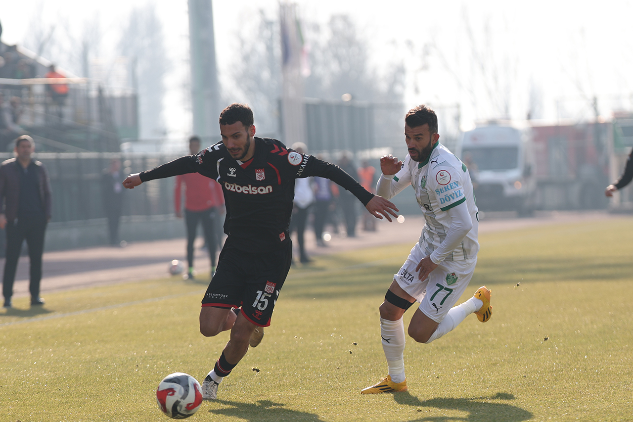 Sivasspor 18. haftayı 12. sırada tamamladı