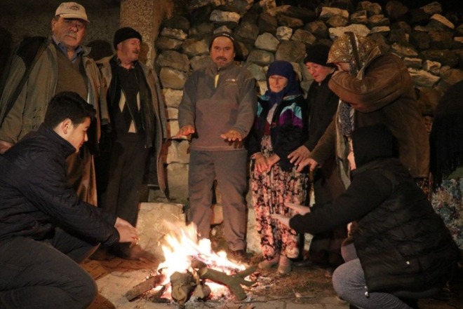Kızılay'ın çadır sattığı belgelendi