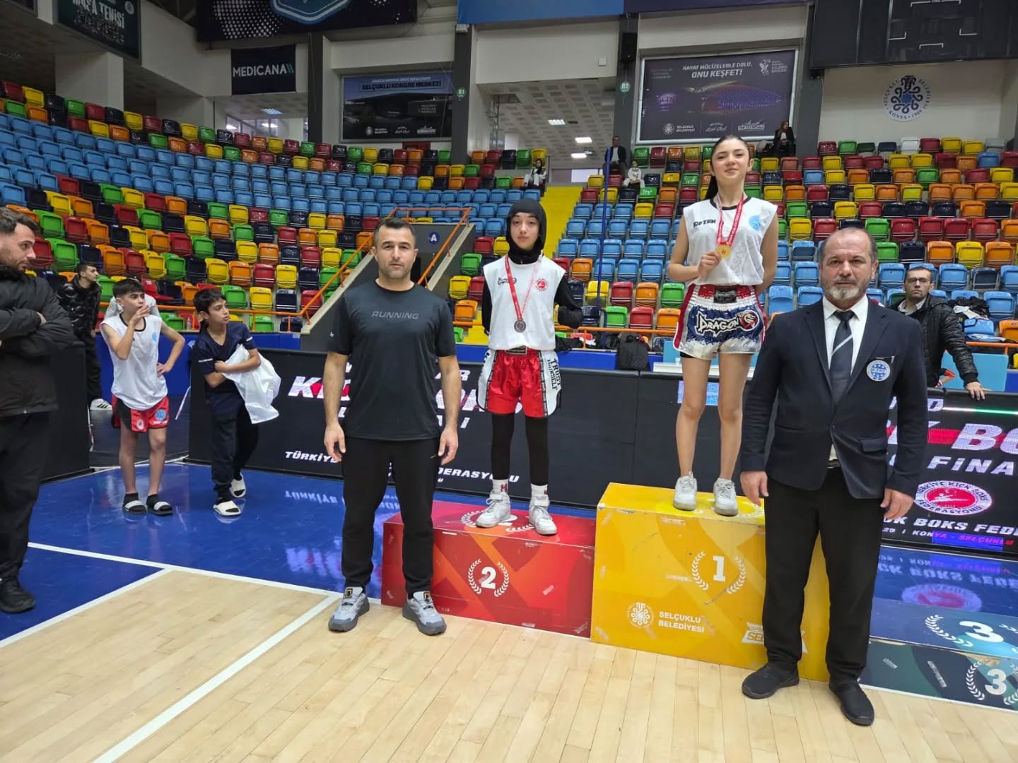 Sivaslı sporculardan Konya’da madalya başarısı