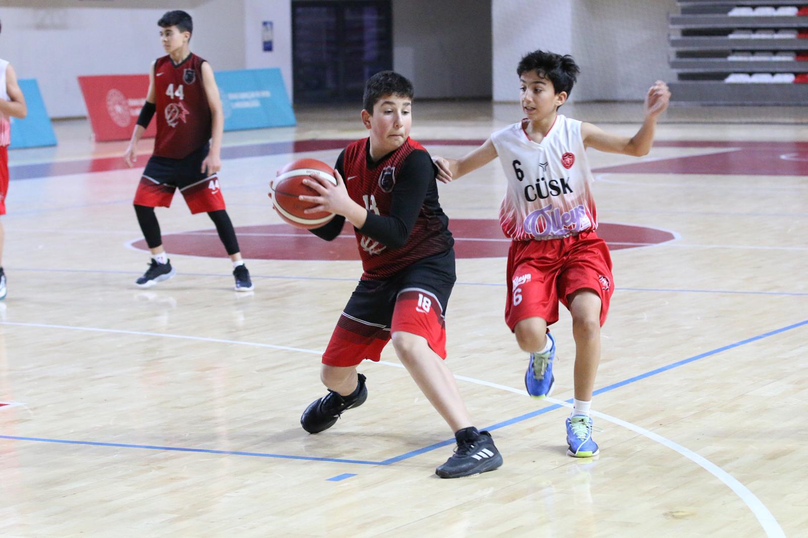 Genç devler parkede sahne aldı