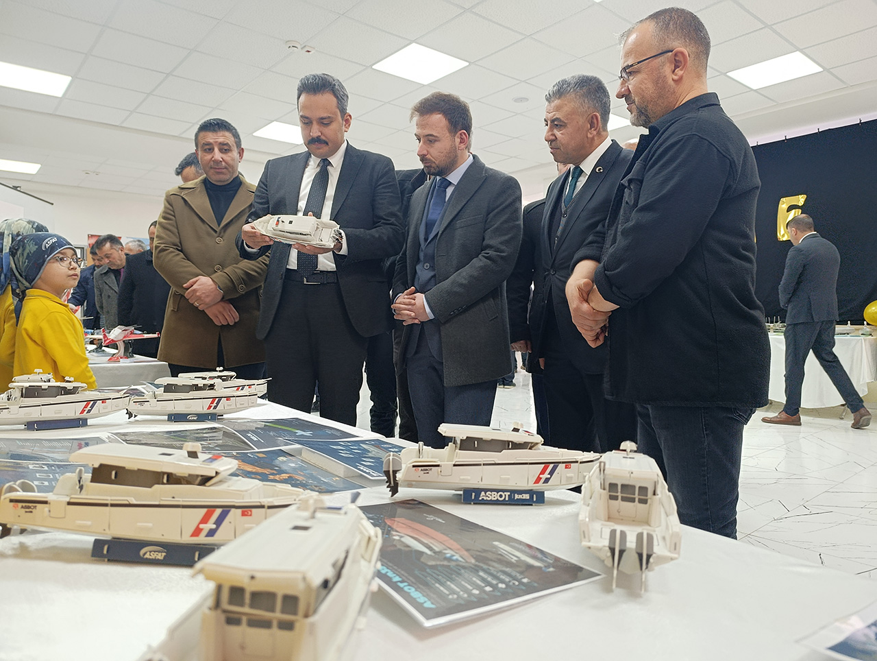 Şarkışla'da "Yerli Malı Haftası" kapsamında sergi açıldı